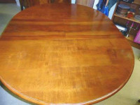 /album/galerie-de-photos-05-table-ronde-table-ovale-table-demi-lune-table-abattant/table-ronde-ls-phil-02-jpg/